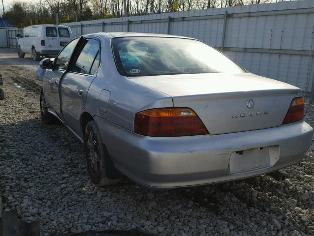 19UUA5644XA024166 - 1999 ACURA 3.2TL SILVER photo 3