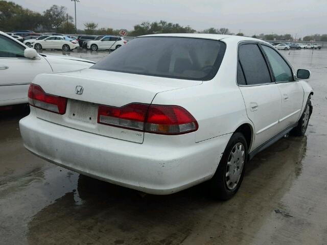 JHMCG56462C005140 - 2002 HONDA ACCORD LX WHITE photo 4