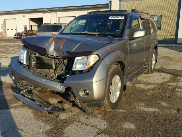 5N1AR18U35C790970 - 2005 NISSAN PATHFINDER GRAY photo 2
