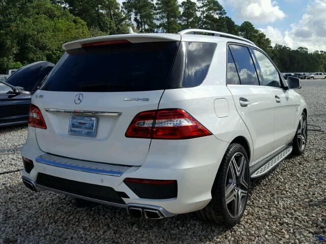 4JGDA7EB2EA295519 - 2014 MERCEDES-BENZ ML 63 AMG WHITE photo 4