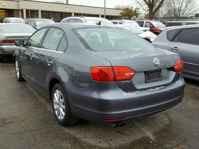 3VWB17AJ1EM361566 - 2014 VOLKSWAGEN JETTA SE GRAY photo 3