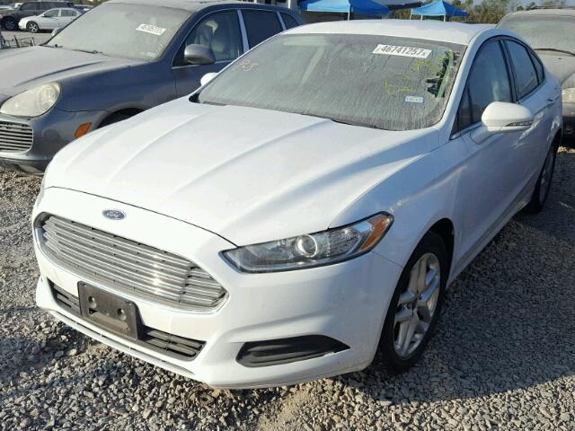 1FA6P0H73E5376683 - 2014 FORD FUSION SE WHITE photo 2