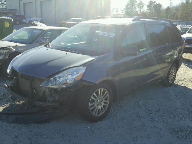 5TDBK23C07S005002 - 2007 TOYOTA SIENNA LE CHARCOAL photo 2