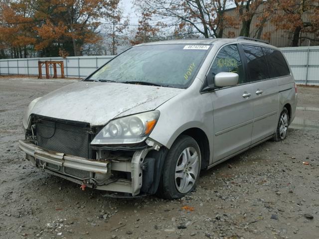 5FNRL386X6B453383 - 2006 HONDA ODYSSEY EX SILVER photo 2