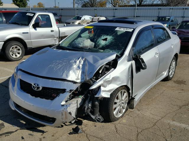 1NXBU4EE8AZ368618 - 2010 TOYOTA COROLLA BA SILVER photo 2