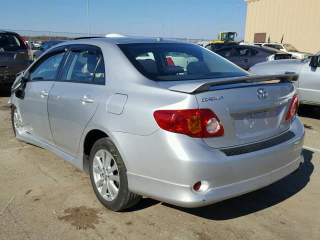 1NXBU4EE8AZ368618 - 2010 TOYOTA COROLLA BA SILVER photo 3