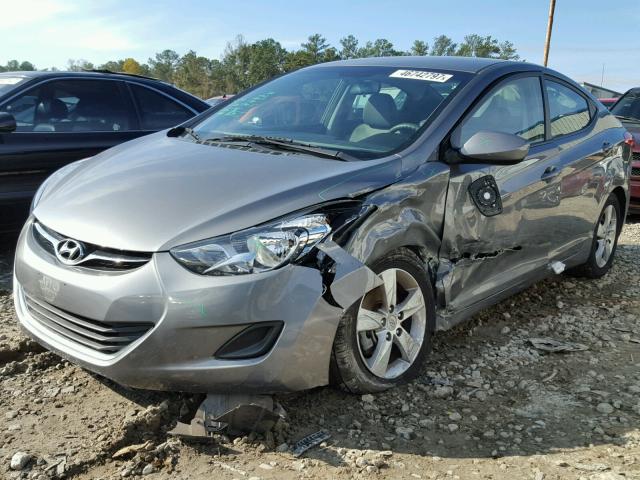 5NPDH4AE3DH318621 - 2013 HYUNDAI ELANTRA GL GRAY photo 2