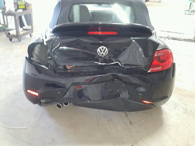 3VW5P7AT8DM820040 - 2013 VOLKSWAGEN BEETLE BLACK photo 9