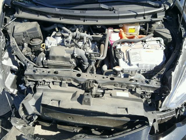 JTDKDTB3XG1135013 - 2016 TOYOTA PRIUS C 黑色 照片 7