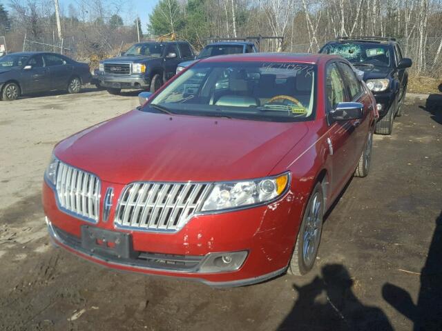 3LNHL2JC1AR750552 - 2010 LINCOLN MKZ RED photo 2