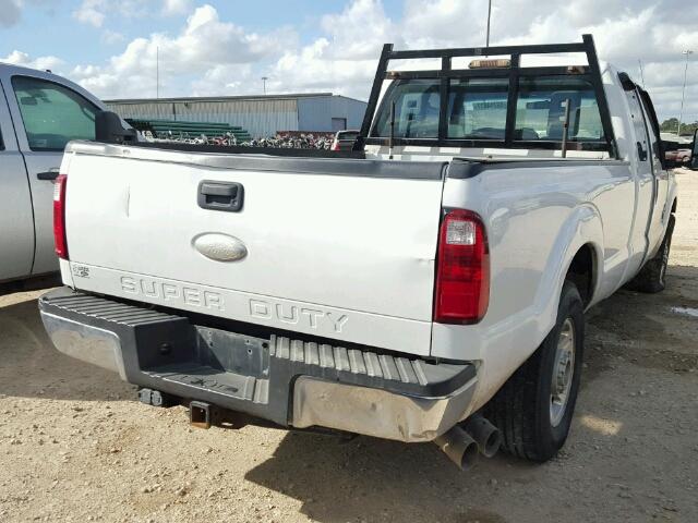 1FT7X2AT8CEA49727 - 2012 FORD F250 SUPER WHITE photo 4