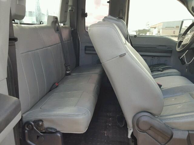 1FT7X2AT8CEA49727 - 2012 FORD F250 SUPER WHITE photo 6