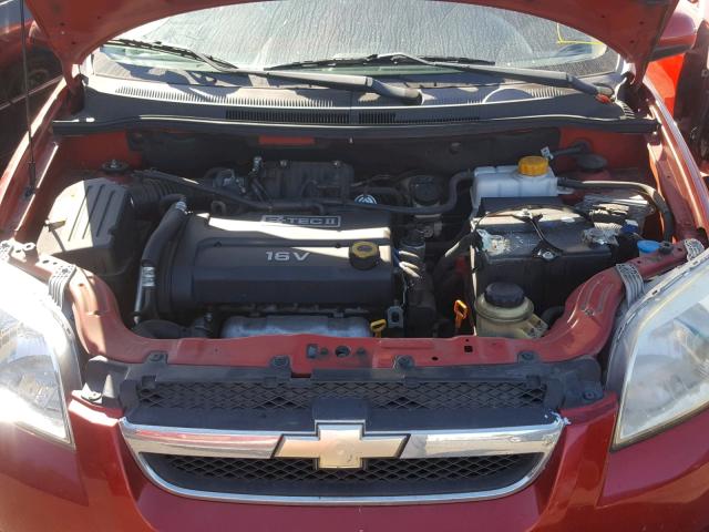 KL1TD56687B178321 - 2007 CHEVROLET AVEO BASE Czerwony zdjęcie 7