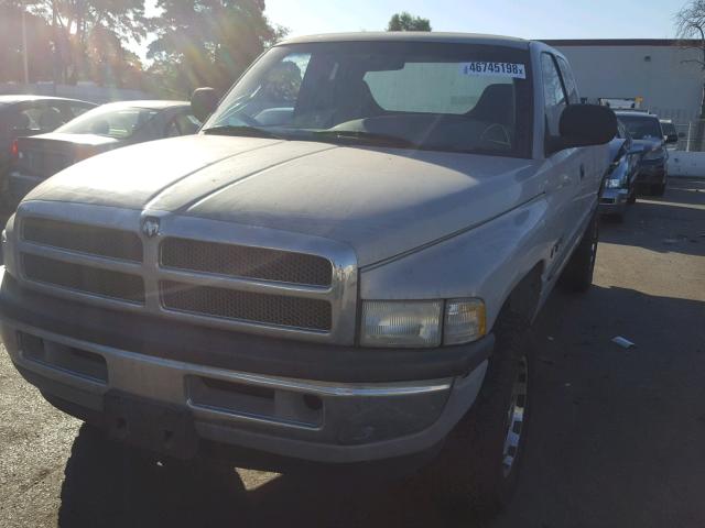 3B7HF13Z2XG246166 - 1999 DODGE RAM 1500 SILVER photo 2