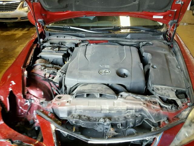 JTHCK262662001581 - 2006 LEXUS IS RED photo 7