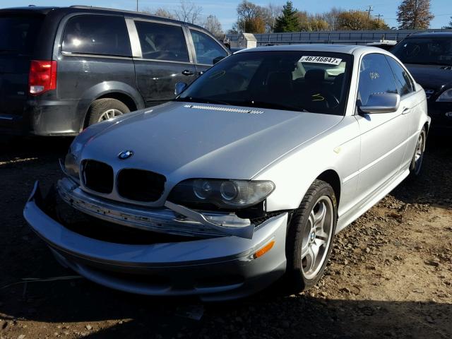 WBABD53425PD99503 - 2005 BMW 330 CI SILVER photo 2