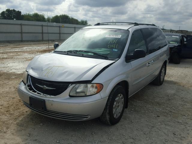 2C4GP44G61R104041 - 2001 CHRYSLER TOWN & COU 银色 照片 2