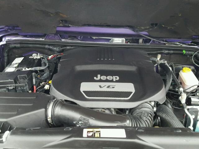 1C4HJWEG3GL179359 - 2016 JEEP WRANGLER U PURPLE photo 7