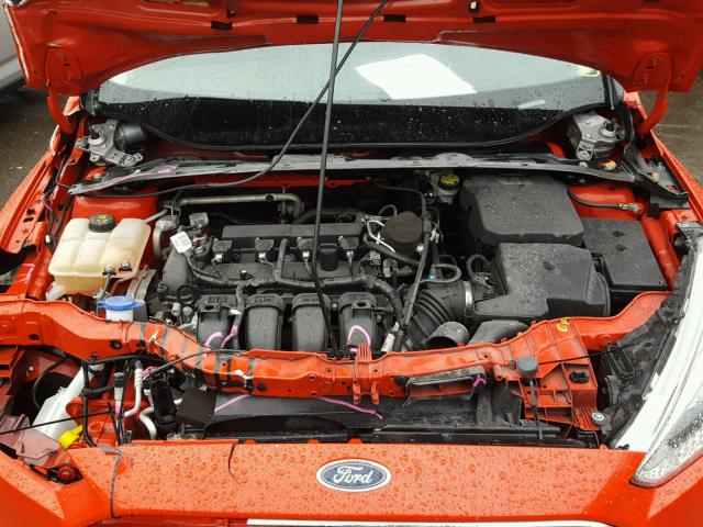 1FADP3K20FL302110 - 2015 FORD FOCUS SE RED photo 7