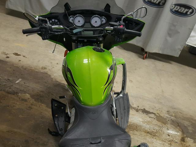 5VPDW36N0D3015141 - 2013 VICTORY MOTORCYCLES CROSS COUN GREEN photo 5