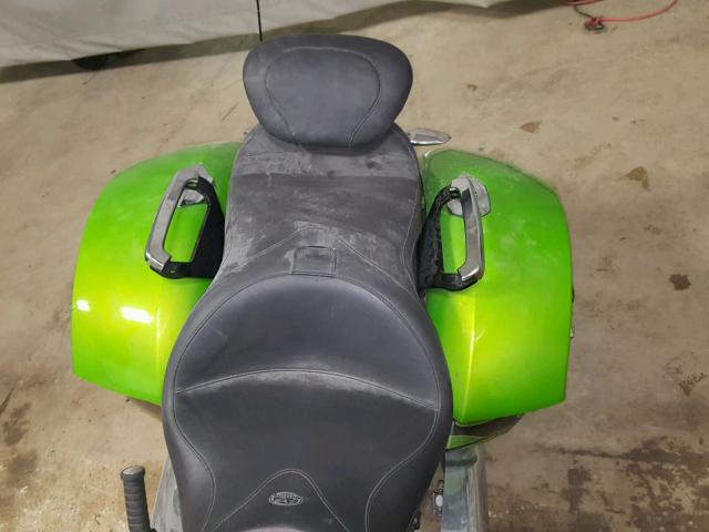 5VPDW36N0D3015141 - 2013 VICTORY MOTORCYCLES CROSS COUN GREEN photo 6