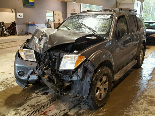 5N1AR18W05C756938 - 2005 NISSAN PATHFINDER GRAY photo 2