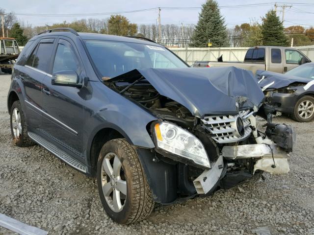 4JGBB8GB9BA696830 - 2011 MERCEDES-BENZ ML 350 4MA GRAY photo 1