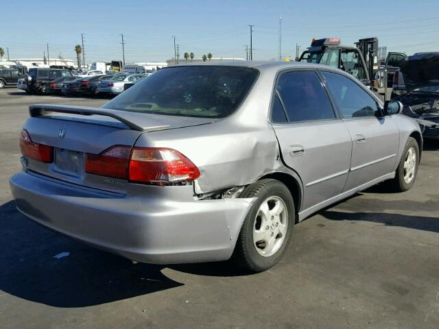 JHMCG6670YC009239 - 2000 HONDA ACCORD EX SILVER photo 4