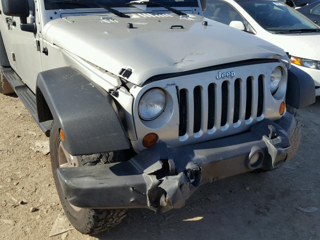 1J4GA39197L123016 - 2007 JEEP WRANGLER X SILVER photo 9