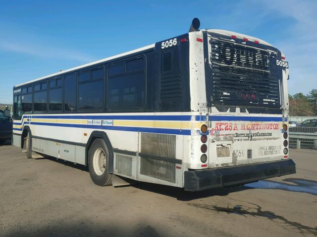 15GCB211351112716 - 2005 GILLIG TRANSIT BU WHITE photo 3