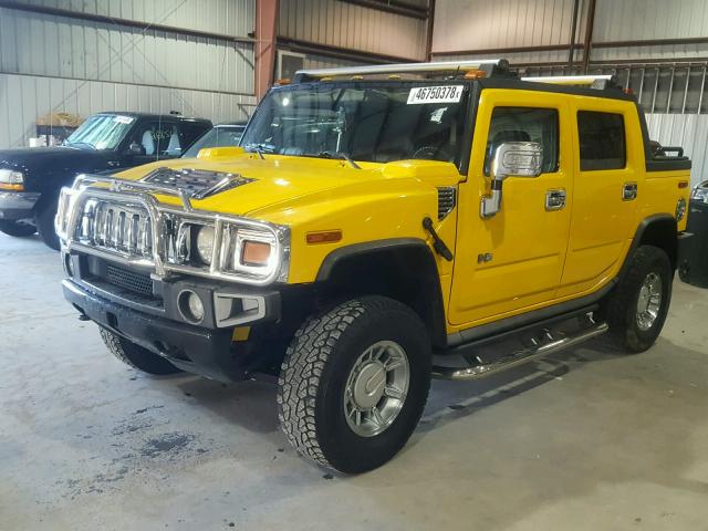 5GRGN22U66H100799 - 2006 HUMMER H2 SUT YELLOW photo 2