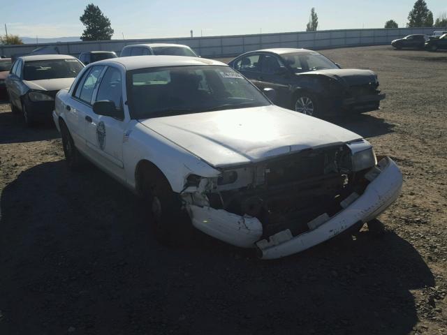 2FAHP71W73X174055 - 2003 FORD CROWN VICT WHITE photo 1