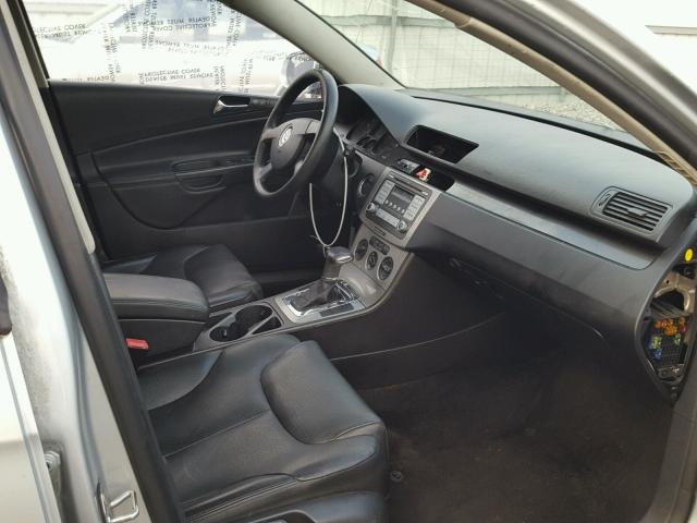 WVWJK73C27P046623 - 2007 VOLKSWAGEN PASSAT SILVER photo 5