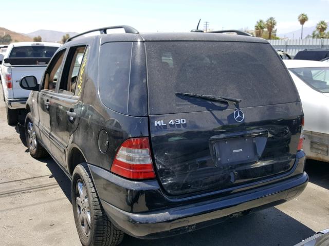 4JGAB72E1YA183040 - 2000 MERCEDES-BENZ ML 430 黑色 照片 3