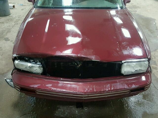 1G3HC52K1W4825018 - 1998 OLDSMOBILE REGENCY MAROON photo 7