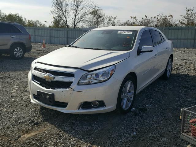 1G11E5SA5DF137407 - 2013 CHEVROLET MALIBU 2LT WHITE photo 2