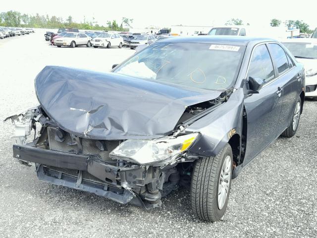 4T4BF1FK6CR200885 - 2012 TOYOTA CAMRY BASE GRAY photo 2