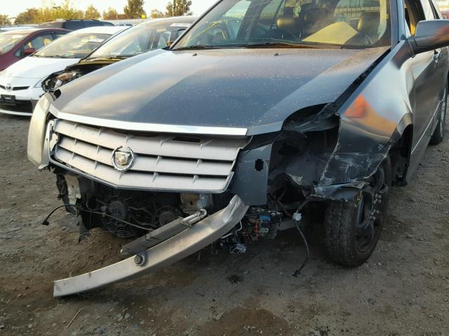 1GYEE63A560155046 - 2006 CADILLAC SRX GREEN photo 9