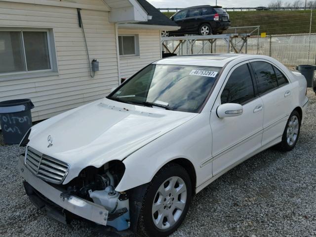 WDBRF92H06F820984 - 2006 MERCEDES-BENZ C GENERATI WHITE photo 2