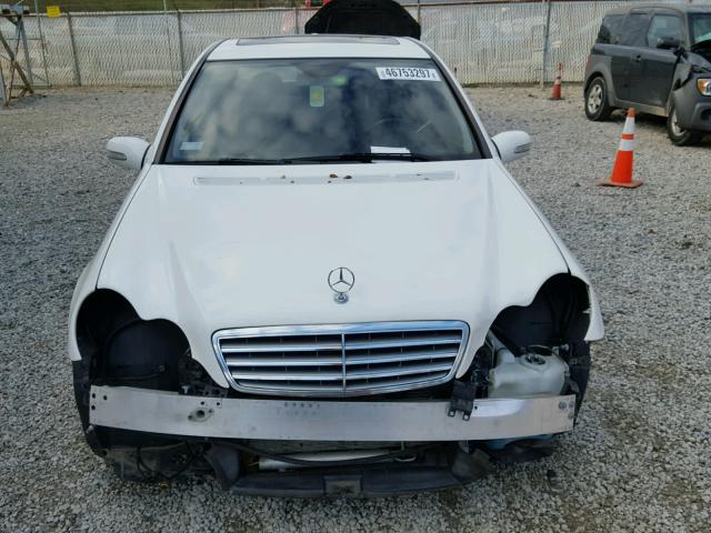 WDBRF92H06F820984 - 2006 MERCEDES-BENZ C GENERATI WHITE photo 9