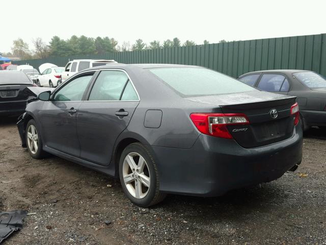 4T1BF1FK4CU068154 - 2012 TOYOTA CAMRY BASE GRAY photo 3