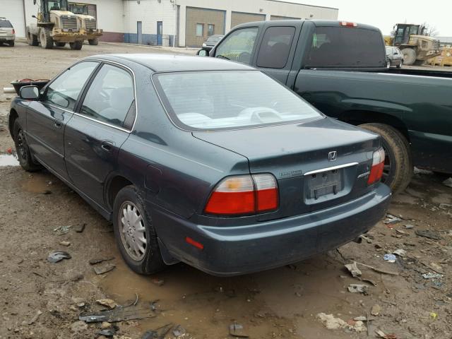 1HGCD5637TA290236 - 1996 HONDA ACCORD LX GREEN photo 3