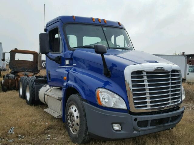 1FUJGED58FLGR1011 - 2015 FREIGHTLINER CASCADIA 1 BLUE photo 1