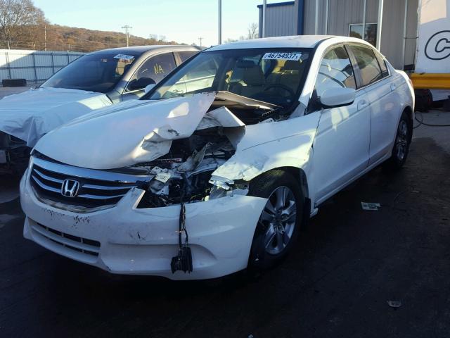 1HGCP2F65CA017375 - 2012 HONDA ACCORD WHITE photo 2