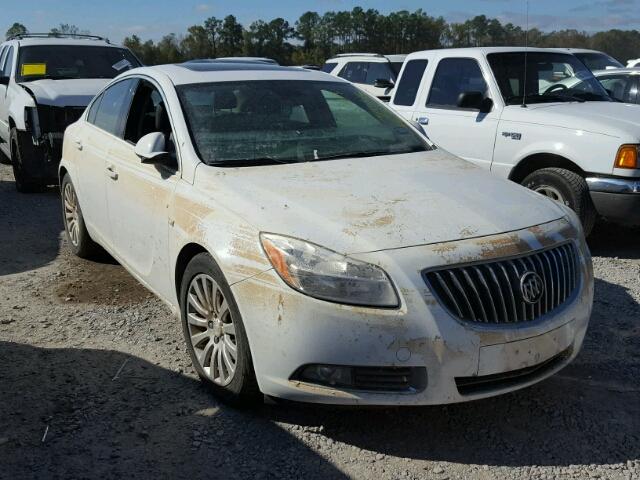 W04GS5EC9B1018089 - 2011 BUICK REGAL CXL WHITE photo 1