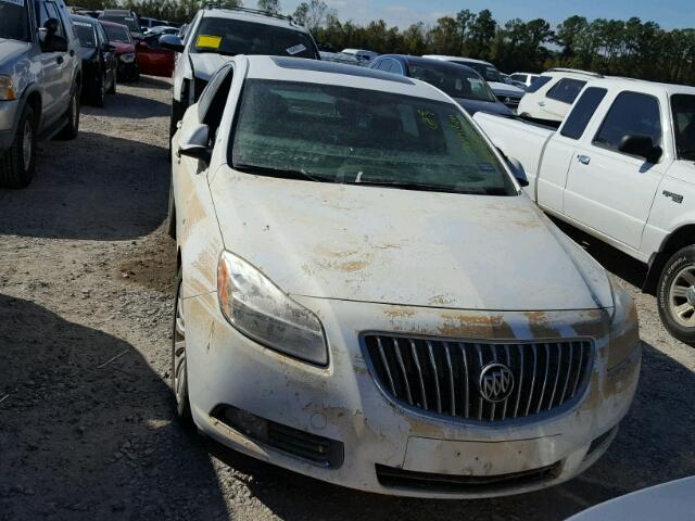 W04GS5EC9B1018089 - 2011 BUICK REGAL CXL WHITE photo 9