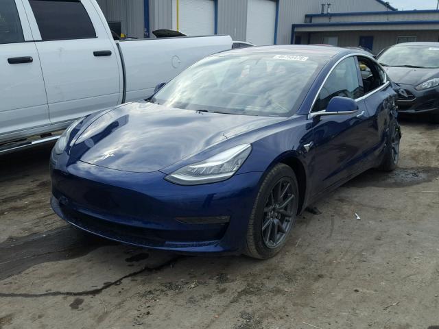 5YJ3E1EA1JF031878 - 2018 TESLA MODEL 3 ლურჯი ფოტო 2