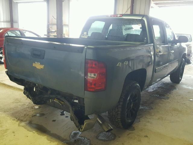 3GCPKSE3XBG277664 - 2011 CHEVROLET SILVERADO BLUE photo 4