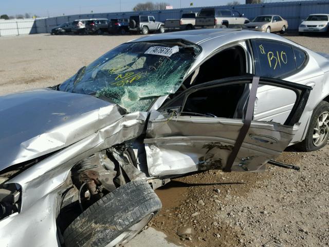 2G2WR524641365925 - 2004 PONTIAC GRAND PRIX SILVER photo 9
