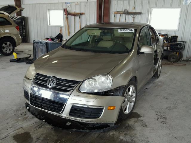 3VWSF71K46M656477 - 2006 VOLKSWAGEN JETTA 2.5 TAN photo 2